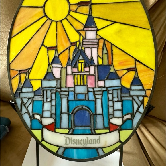 BEAUTIFUL Disneyland stained glass artwork EUC Mint - Picture 3 of 6